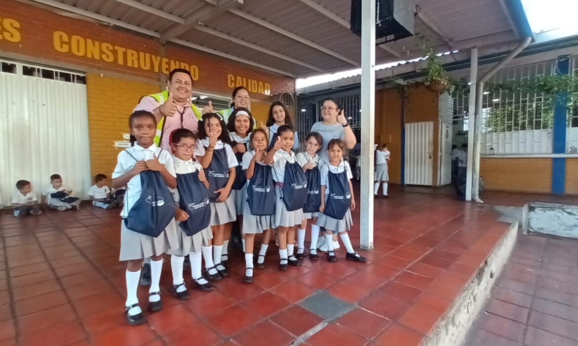 Comprometidos con la educación y el bienestar de nuestras comunidades